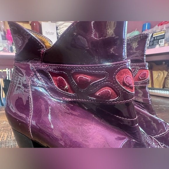France Mode Burgundy Patent Leather Ankle Boots Size 39.5 - Picture 5 of 10